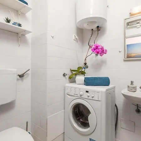 Apartamento With A Parking Space Vrsar, Porec - 21897 *