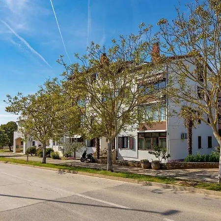 With A Parking Space Vrsar, Porec - 21897 *