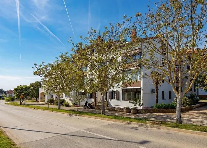 With A Parking Space Vrsar, Porec - 21897 *